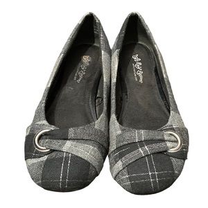 Women’s Self Esteem Classy Black & Gray Plaid Flats - Size 9.5
